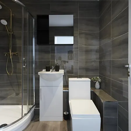 Hayy Modern Penthouse Near Centre Apartamento